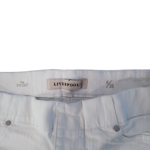 Liverpool The Short Shorts - Picture 3 of 4